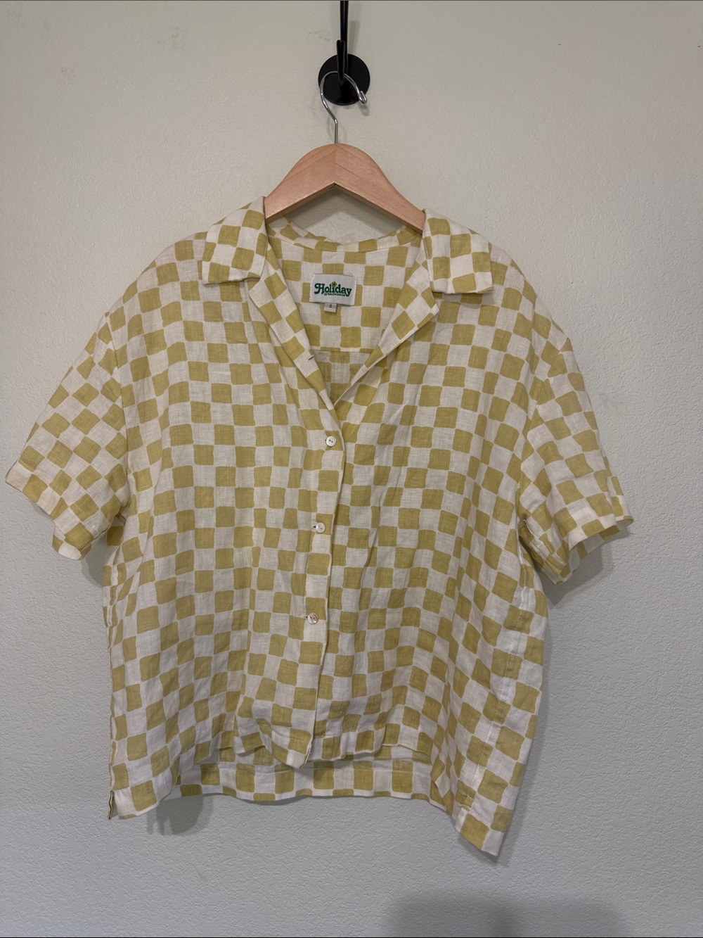 Holiday Checkerboard Button-Up Shirt in Yellow and White y Emma Mulholland Small